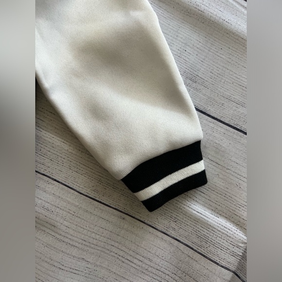 Toddler Boys Letter Patched Varsity Thermal Jacket (NEW without tags in bag) - Picture 8 of 11